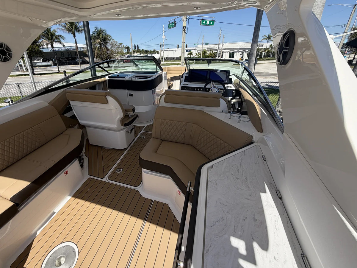 2026 Sea Ray SLX 310 Outboard 31.0 feet, Pompano Beach, Florida #12