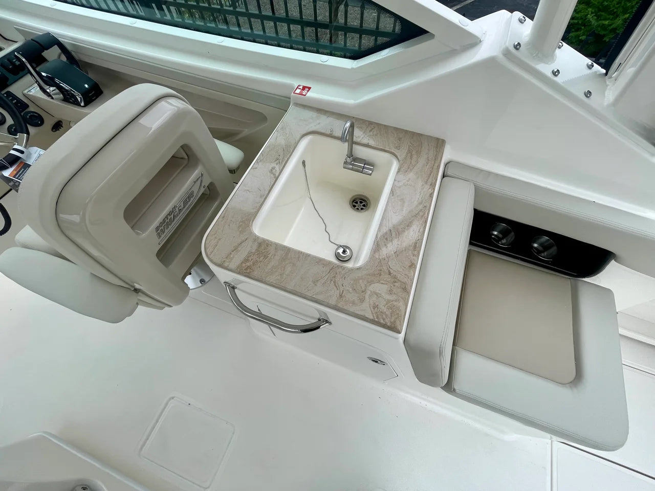 2027 Boston Whaler 280 Vantage 27.0 feet, Danvers, Massachusetts #13