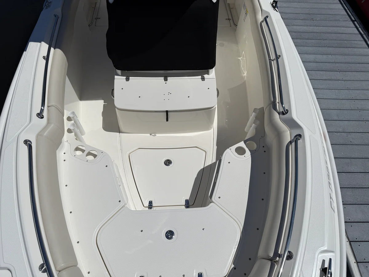 2024 Boston Whaler 230 OUTRAGE 23.0 feet, Westbrook, Connecticut #11