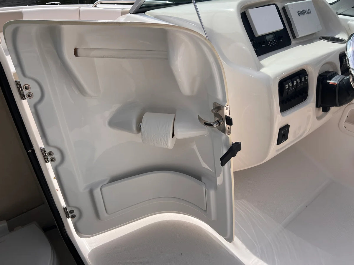 2017 Robalo R227 21.0 feet, Wakefield, RI #19