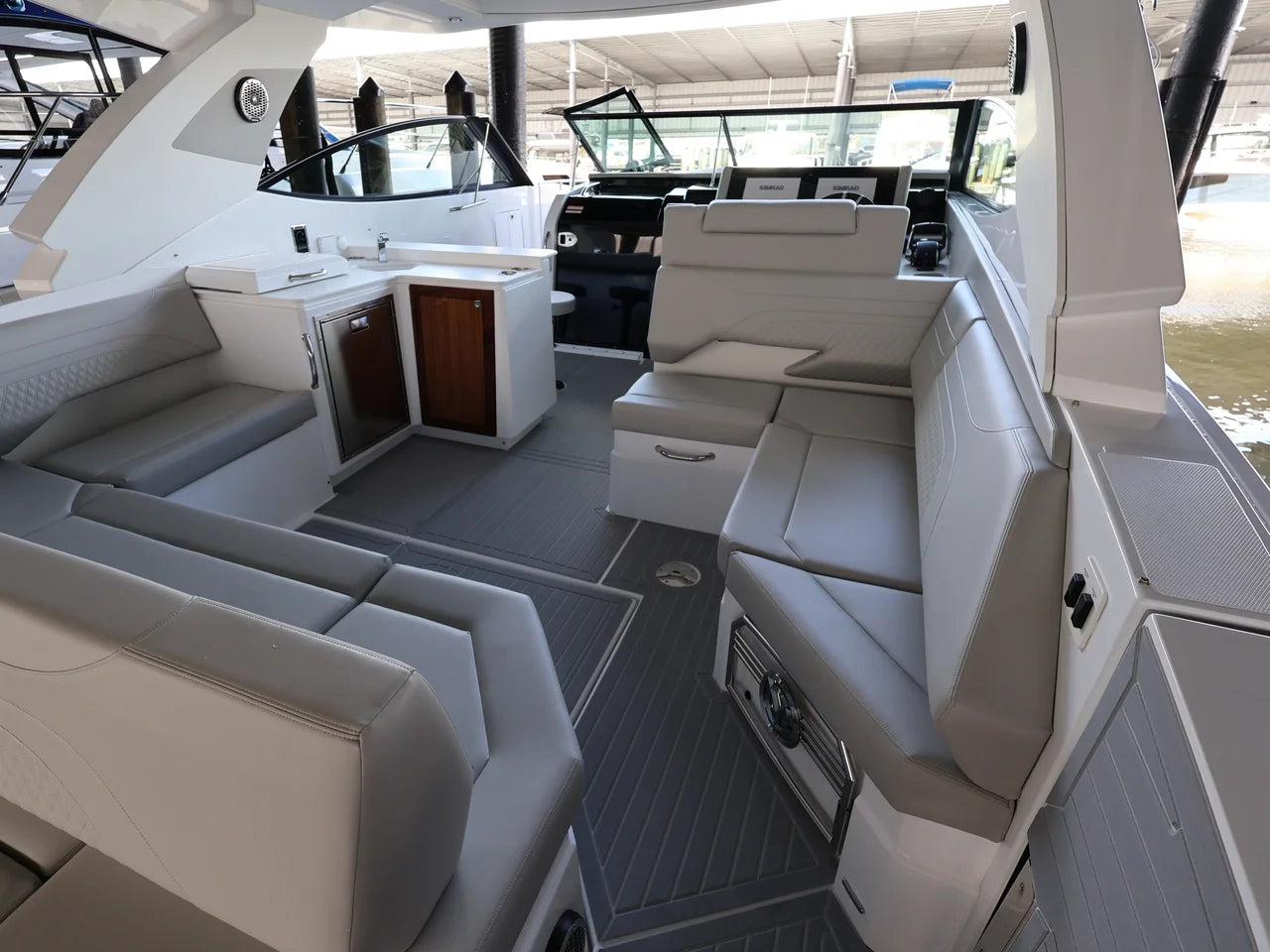 2026 Cruisers Yachts 38 GLS Outboard 38.0 feet, Naples, Florida #18