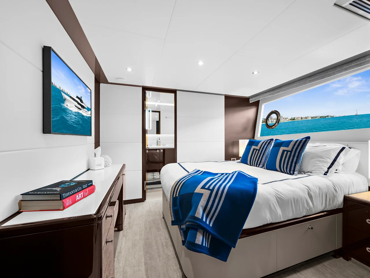 2024 Ocean Alexander 32L 106.0 feet, Miami, FL #27