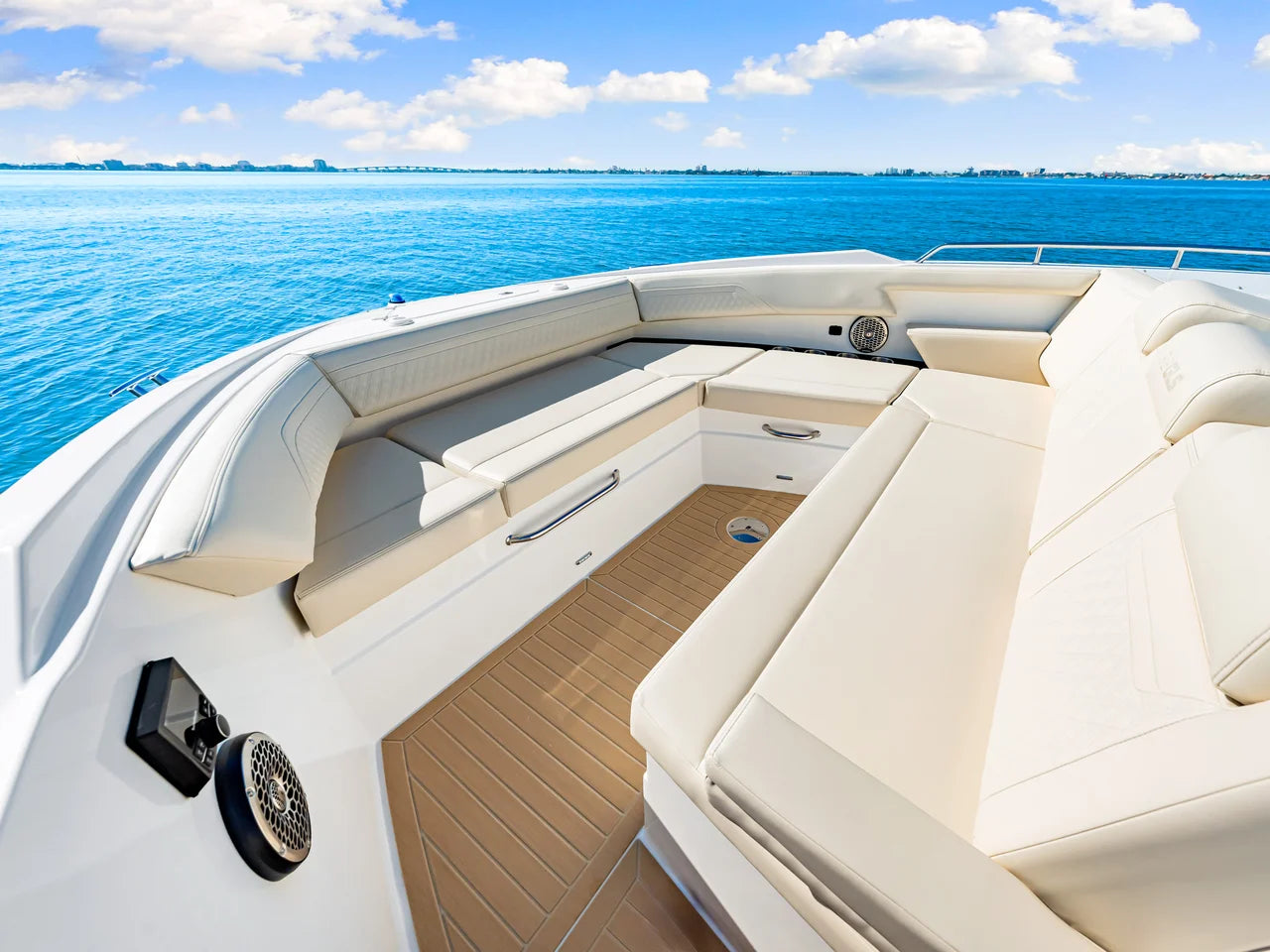 2026 Cruisers Yachts 38 GLS Outboard 38.0 feet, St Petersburg, FL #70