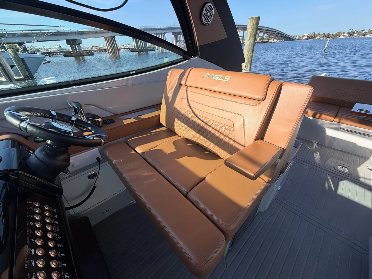 2024 Cruisers Yachts 38 GLS South Beach Outboard 38.0 feet, Stuart, Florida #30