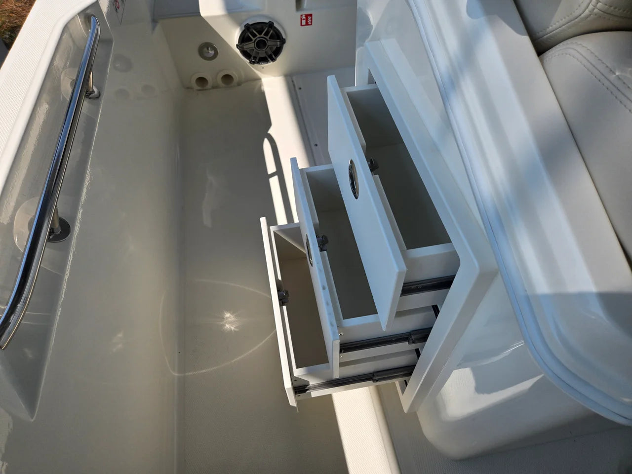 2027 Boston Whaler 280 Dauntless 28.0 feet, Charleston, SC #11
