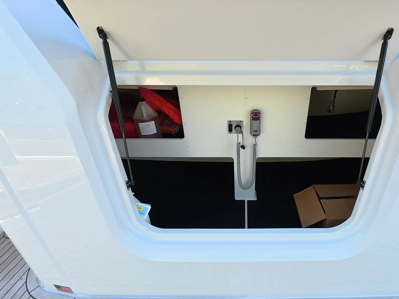 2026 Cruisers Yachts 50 FLY 50.0 feet, Clearwater, Florida #8