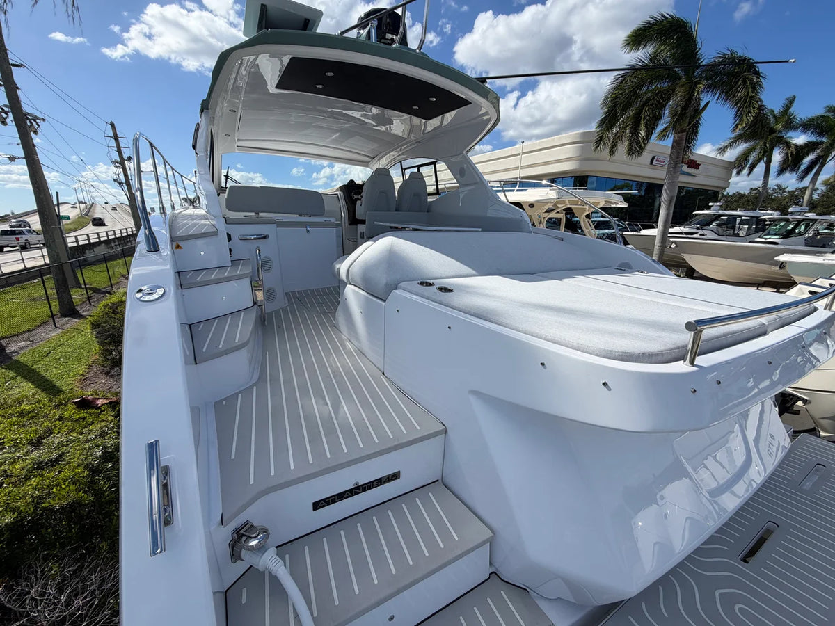 2027 Azimut A45 45.0 feet, Stuart, Florida #16