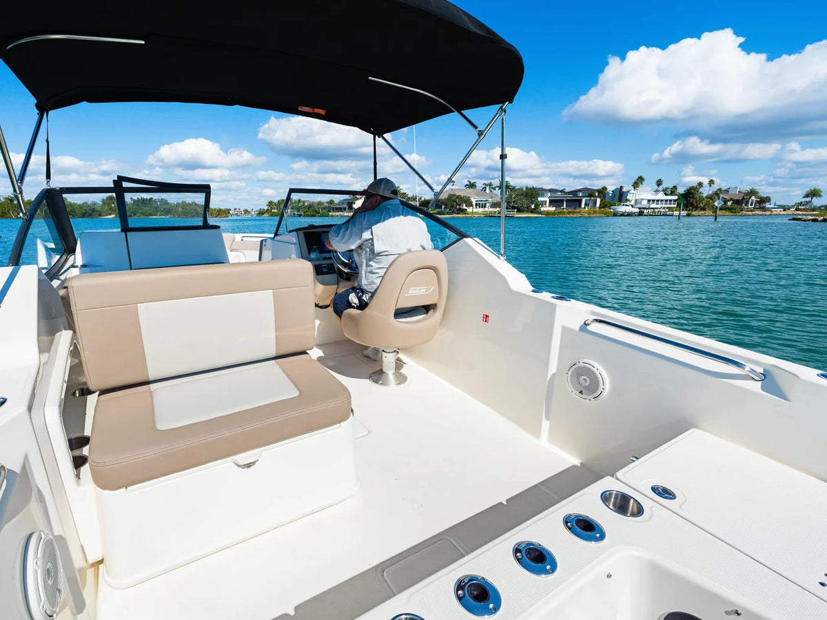 2026 Boston Whaler 210 Vantage 21.0 feet, Venice, Florida #31