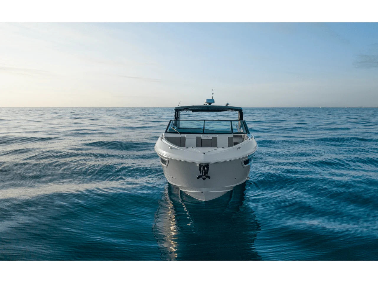 2026 Cruisers Yachts 38 GLS Outboard 38.0 feet, Inuvik, Northwest Territories #5
