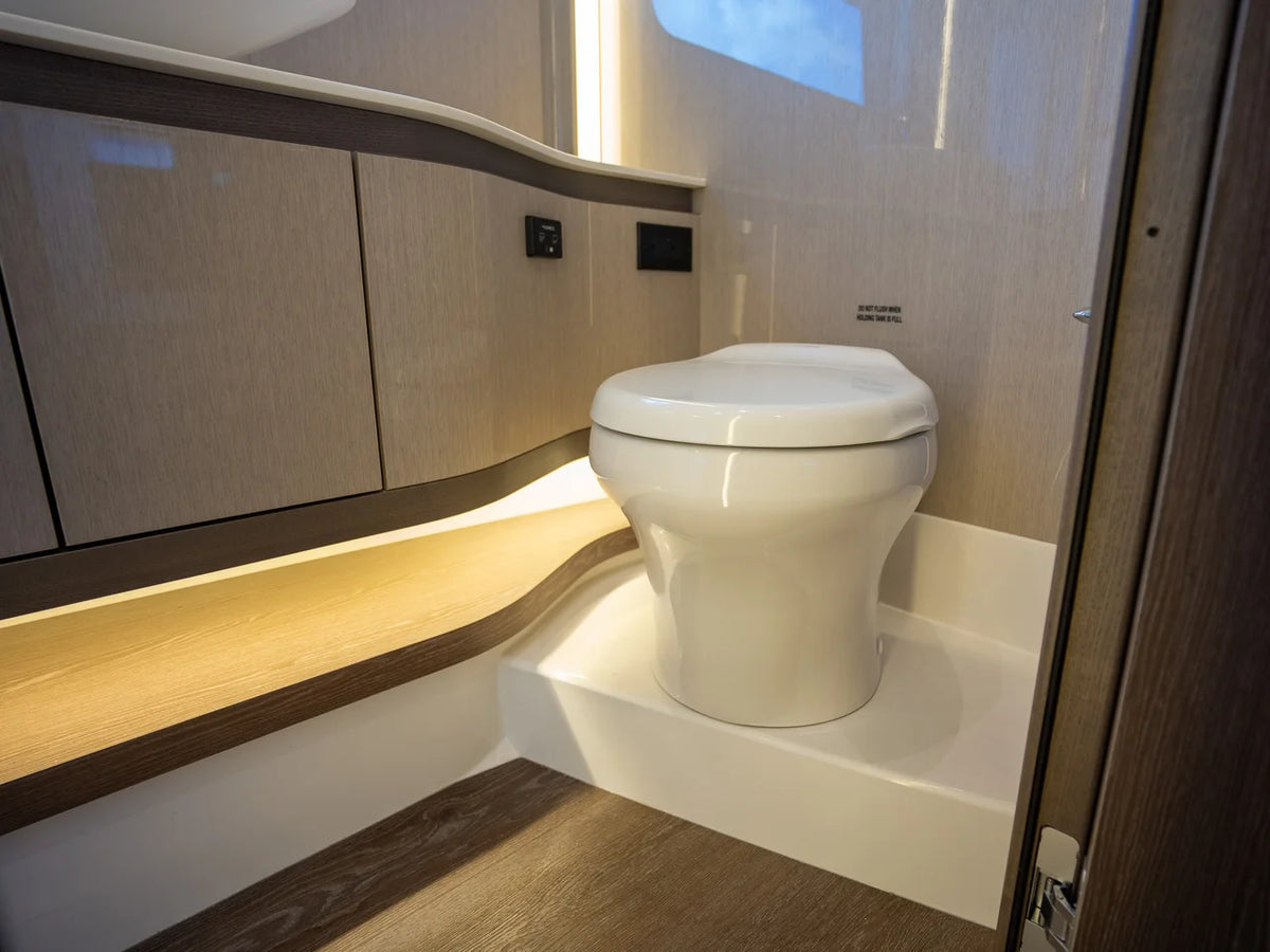 2026 Cruisers Yachts 57 FLY 57.0 feet, Miami, FL #35
