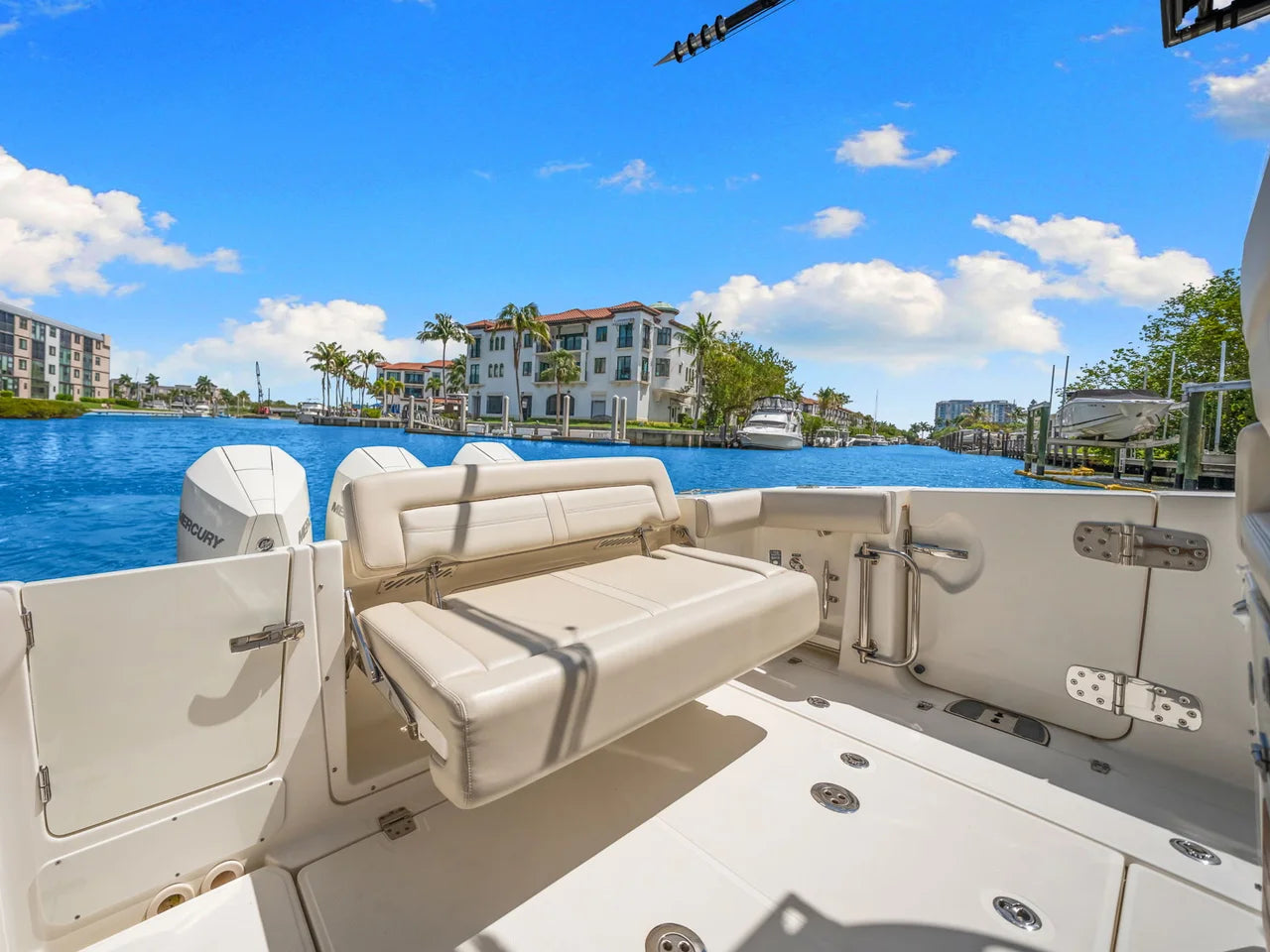 2022 Boston Whaler 350 REALM 35.0 feet, Naples, Florida #17