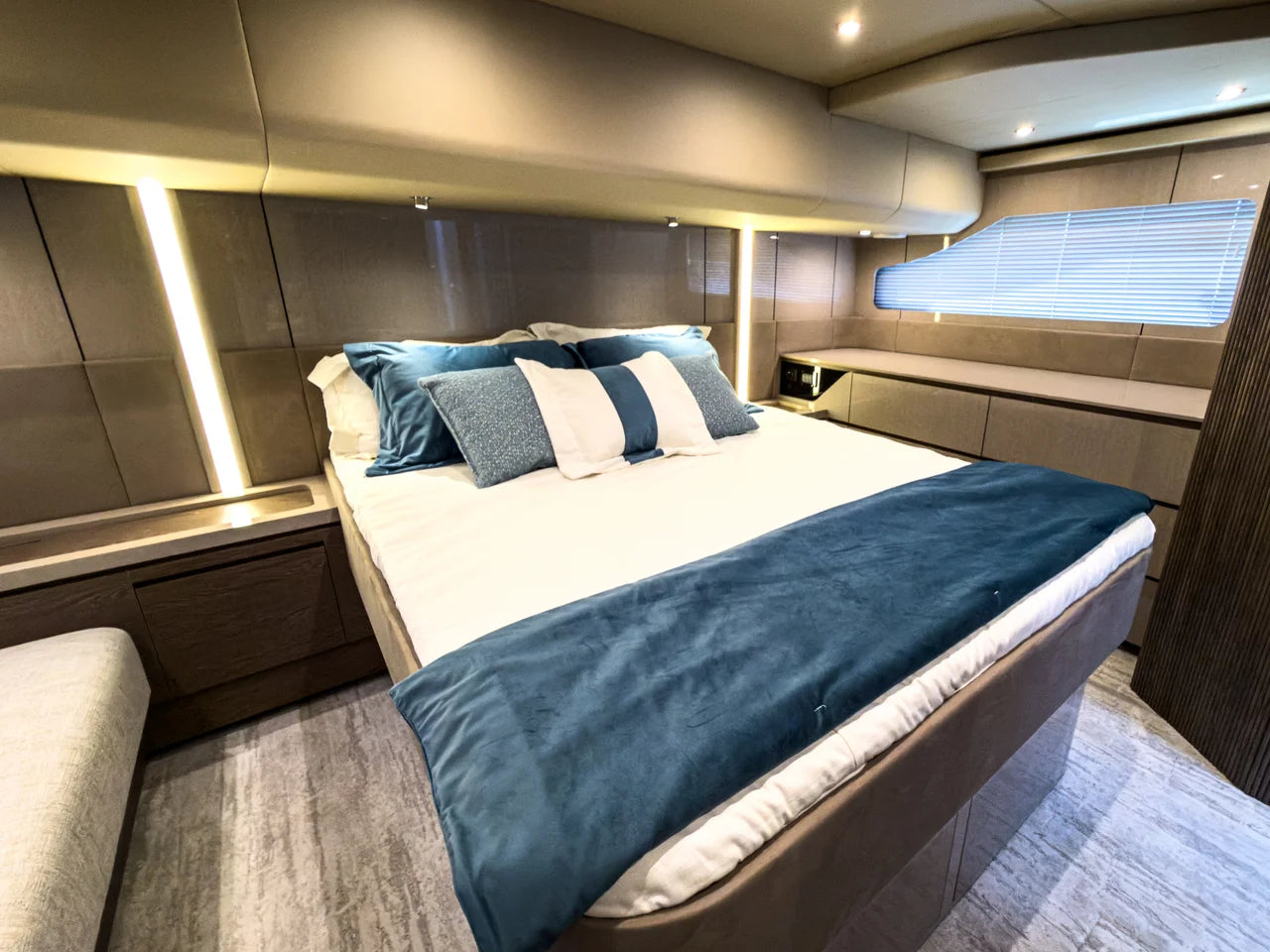 2026 Cruisers Yachts 50 FLY 50.0 feet, Fort Myers, FL #53