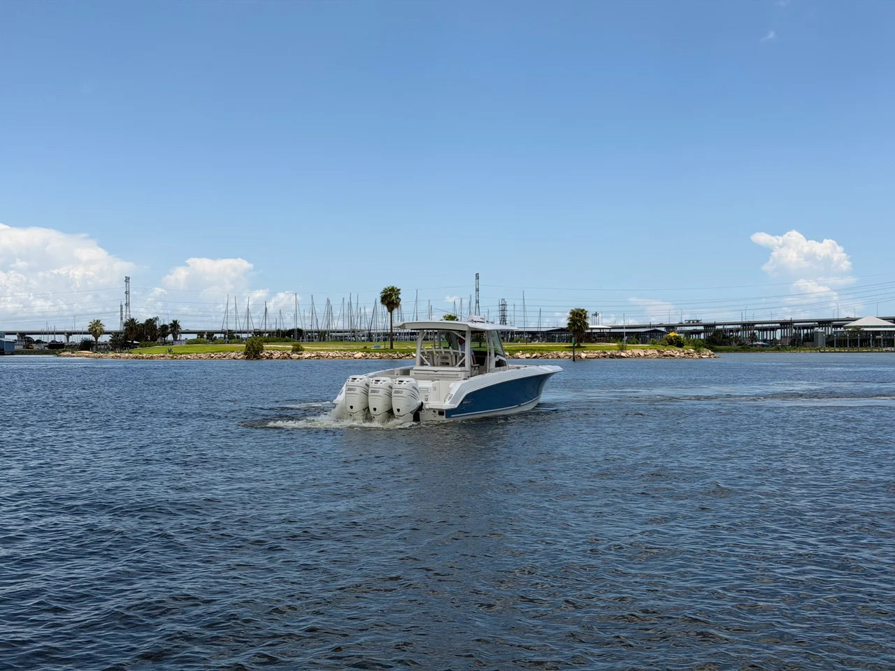 2018 Boston Whaler 380 OUTRAGE 38.0 feet, Seabrook, TX #11