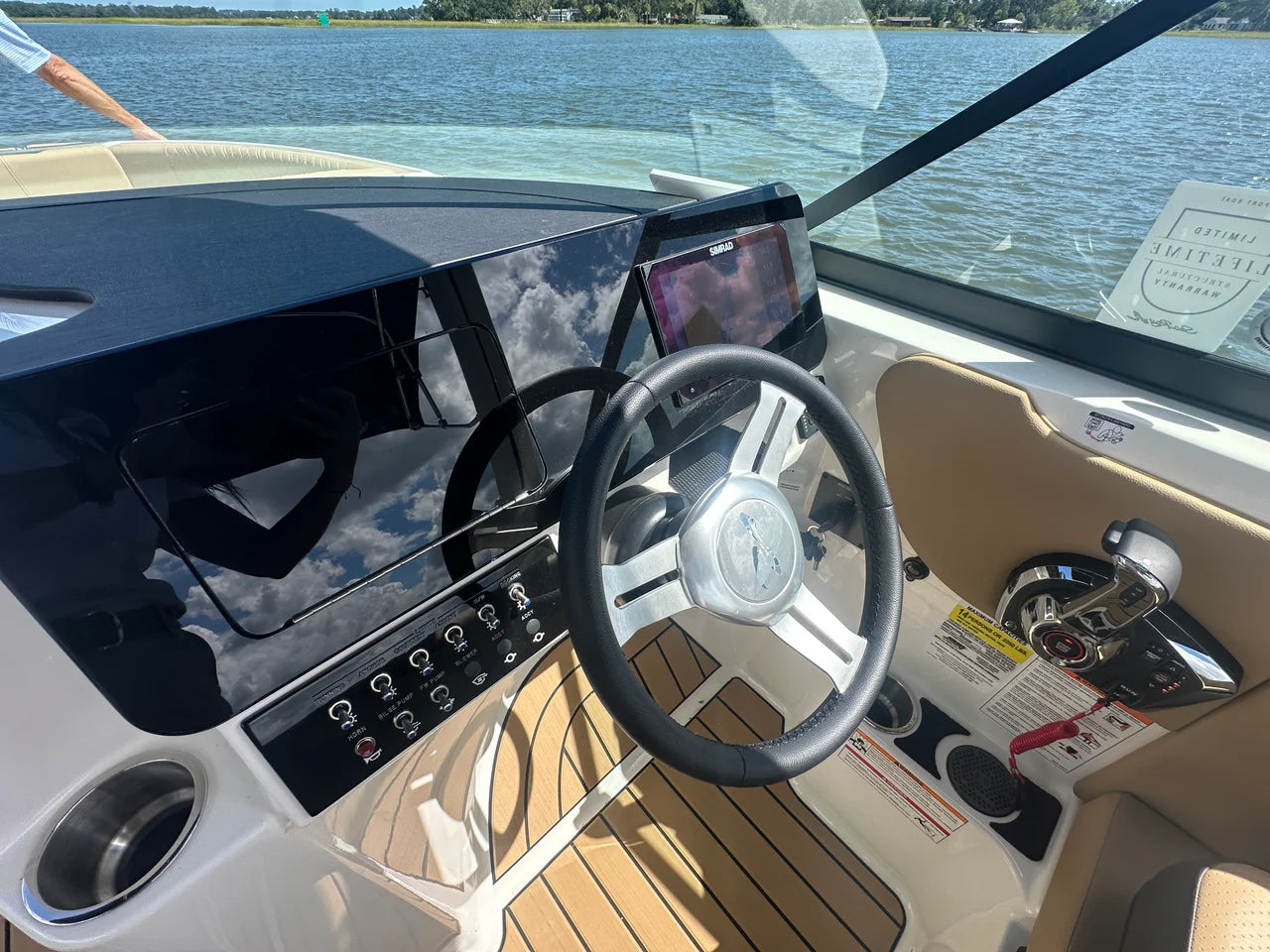 2026 Sea Ray SDX 250 Outboard 25.0 feet, Thunderbolt, GA #19