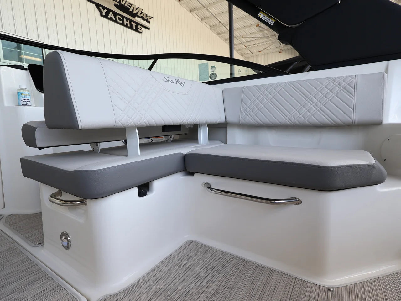 2026 Sea Ray SDX 250 Outboard 25.0 feet, Naples, Florida #14