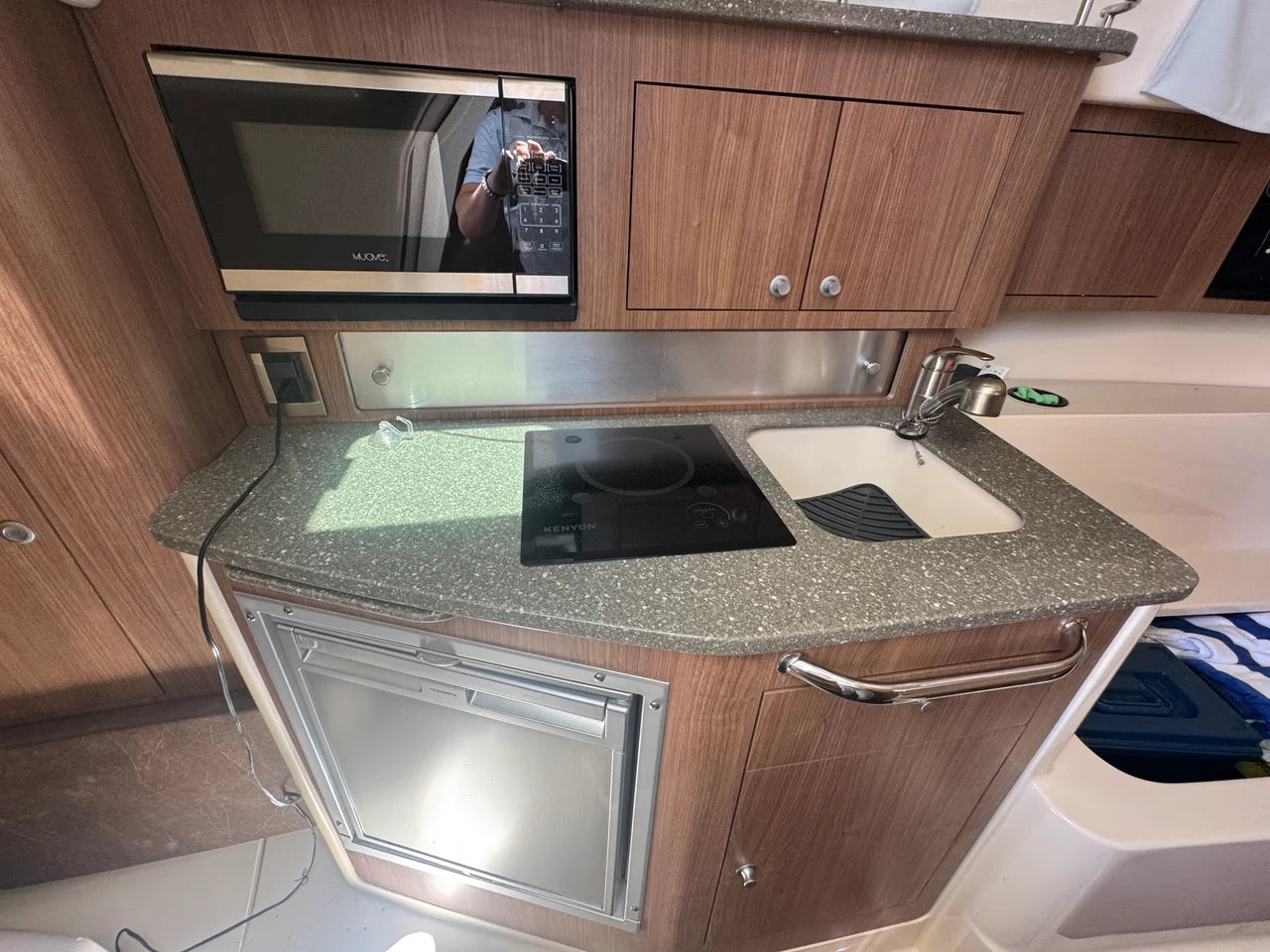 2018 Boston Whaler 315 CONQUEST 31.0 feet, Stuart, Florida #35