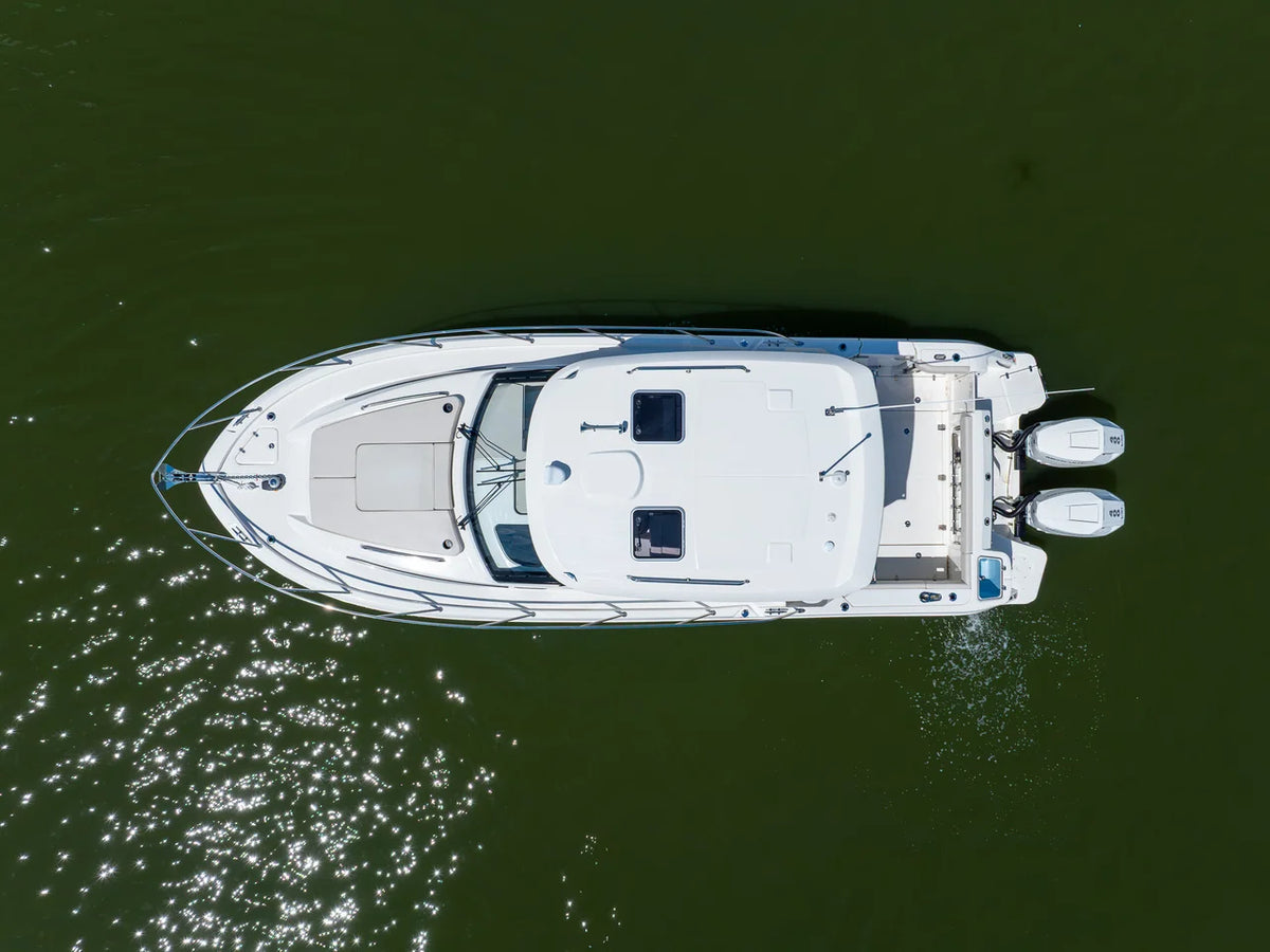 2026 Boston Whaler 325 Conquest 32.0 feet, Clearwater, Florida #14