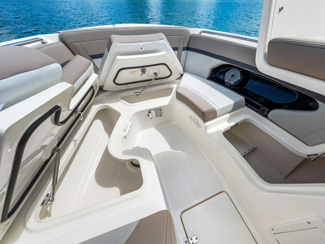 2026 Boston Whaler 240 Vantage 24.0 feet, Sarasota, FL #34