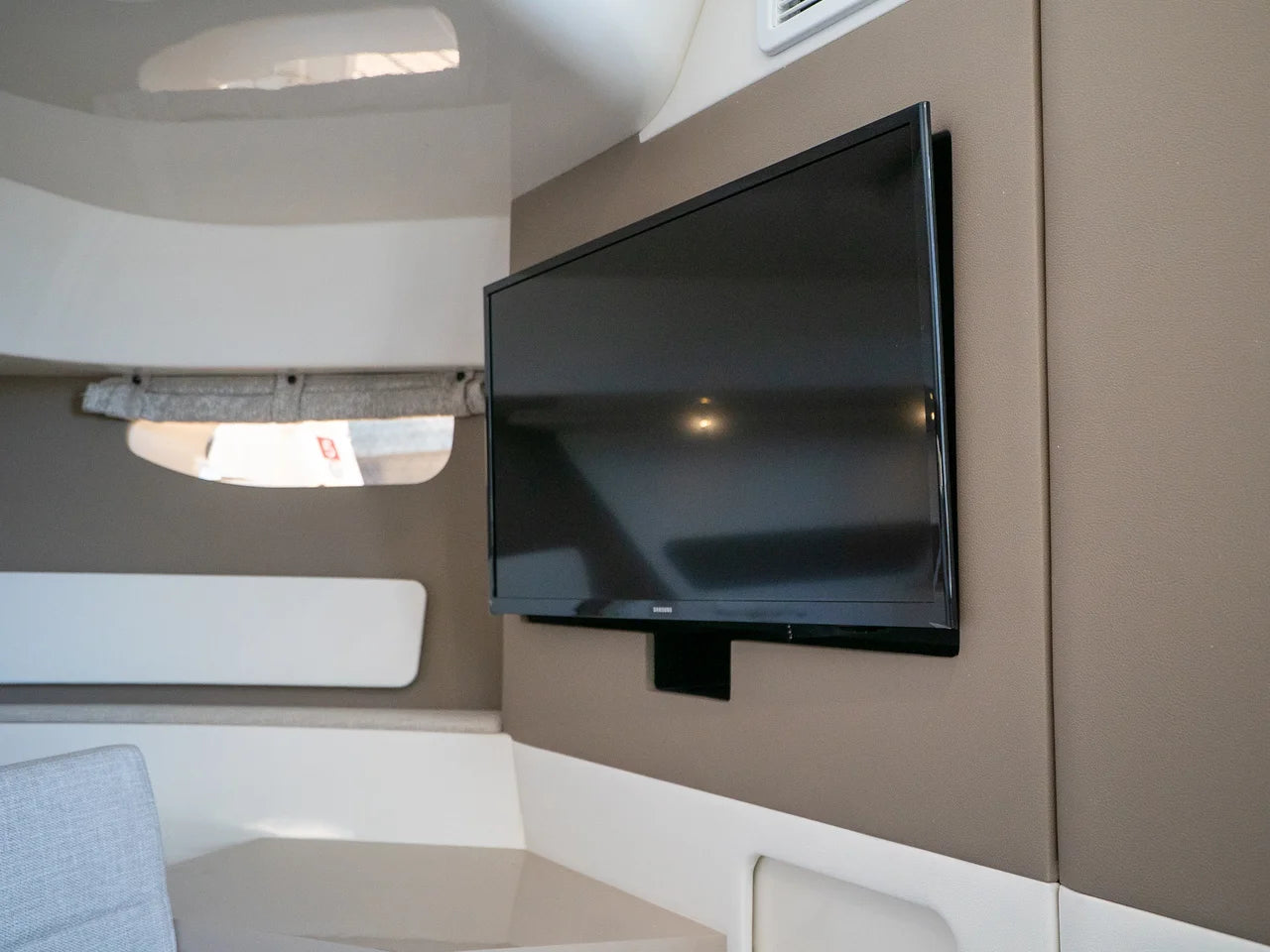 2026 Sea Ray Sundancer 370 Outboard 37.0 feet, Fort Myers, FL #17