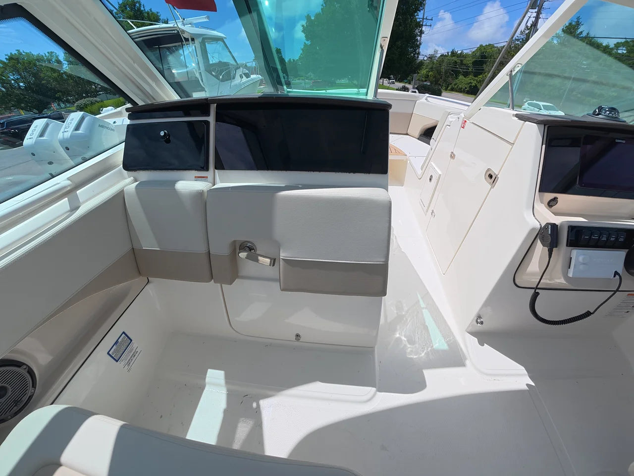 2026 Boston Whaler 280 Vantage 27.0 feet, Ocean View, NJ #20