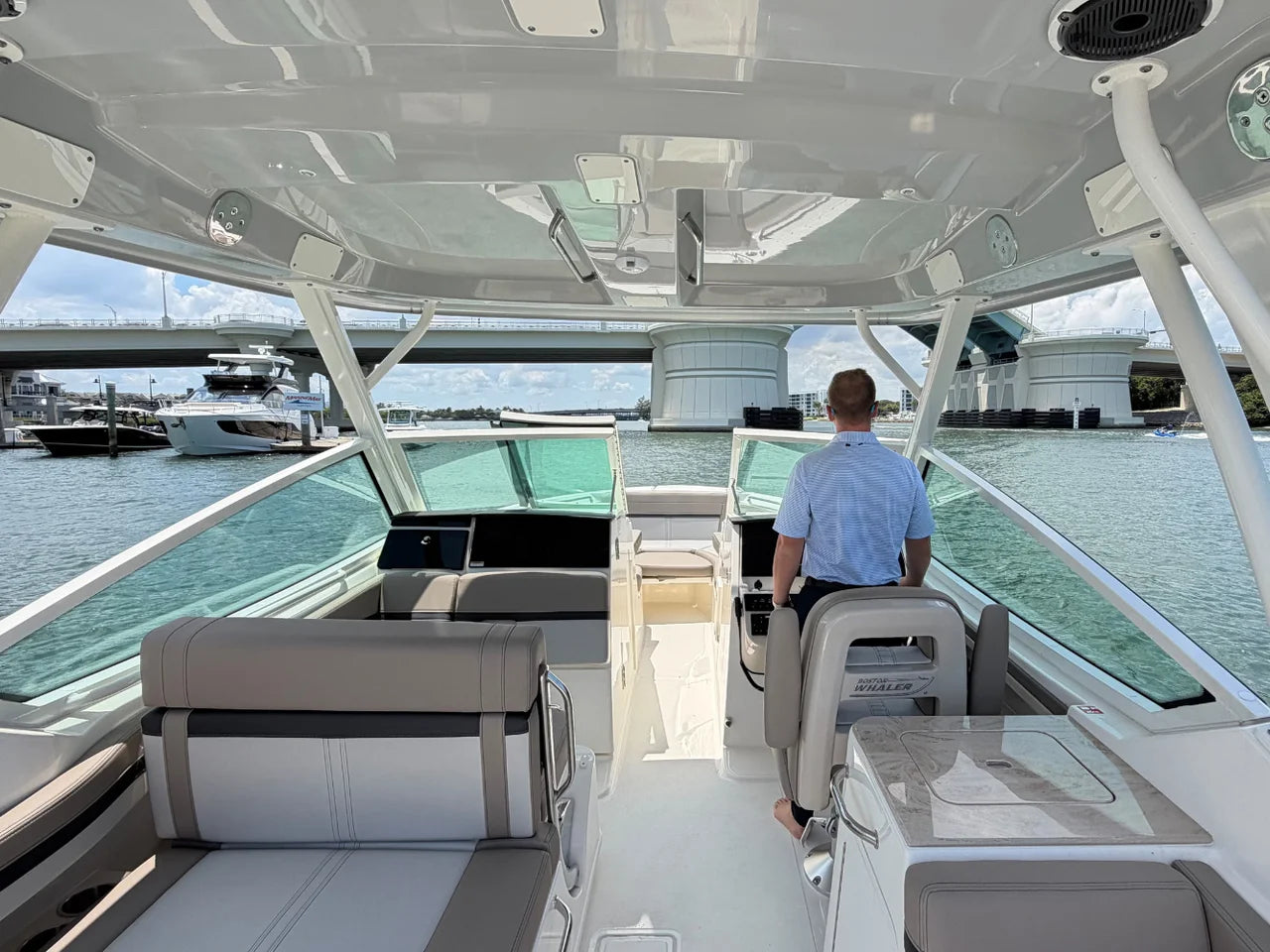2026 Boston Whaler 280 Vantage 28.0 feet, Jupiter, Florida #11