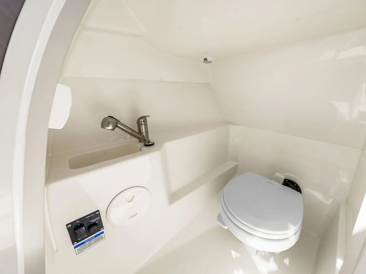 2026 Boston Whaler 240 Vantage 24.0 feet, Sarasota, FL #35