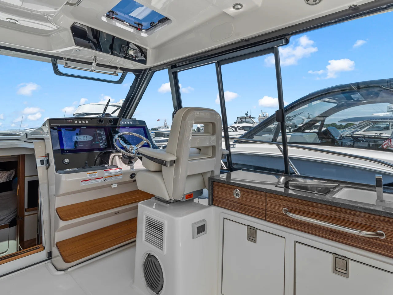 2025 Boston Whaler 405 Conquest 40.0 feet, Quincy, MA #28