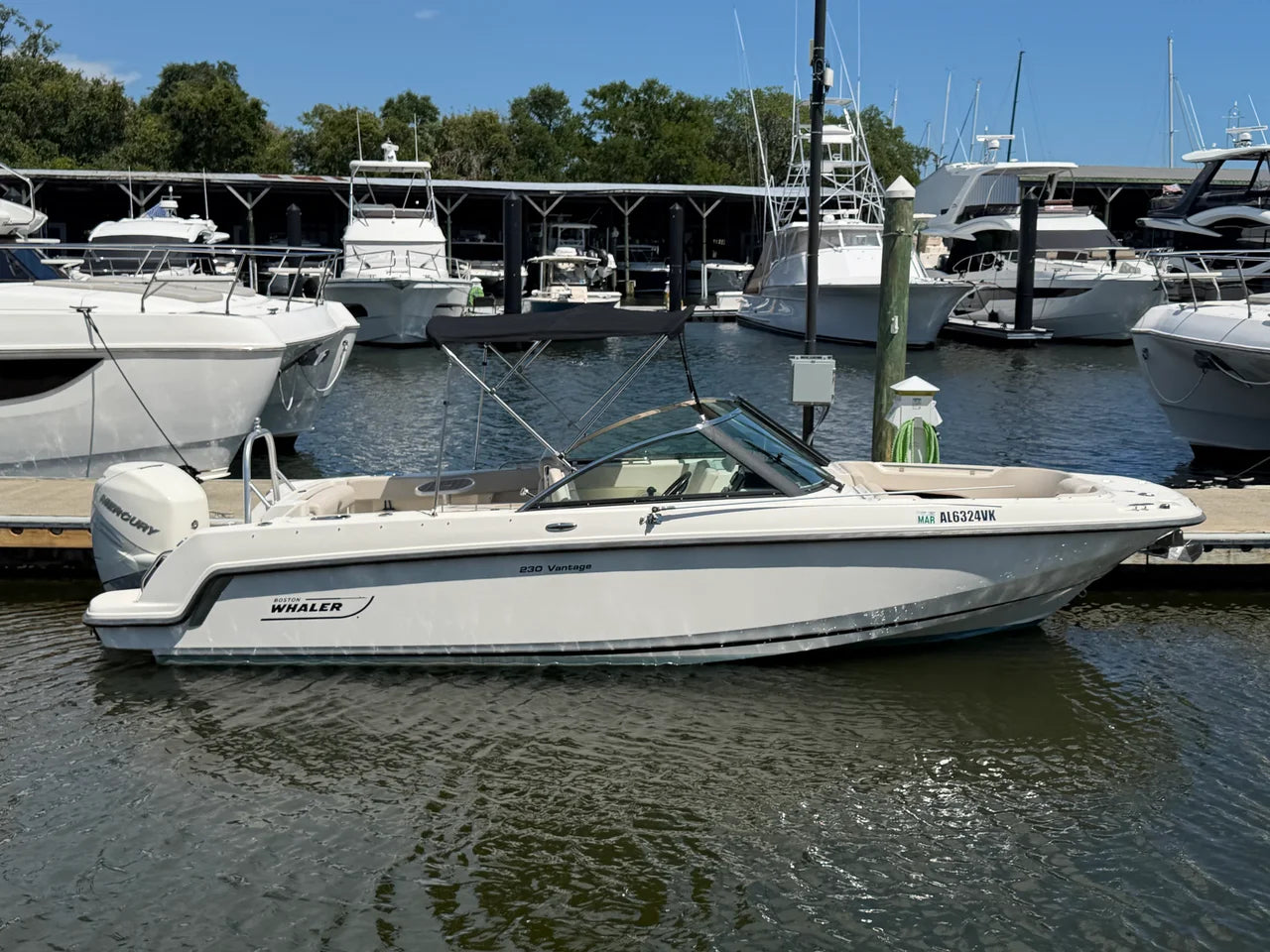 2017 Boston Whaler 230 VANTAGE 23.0 feet, Pensacola, Florida #2