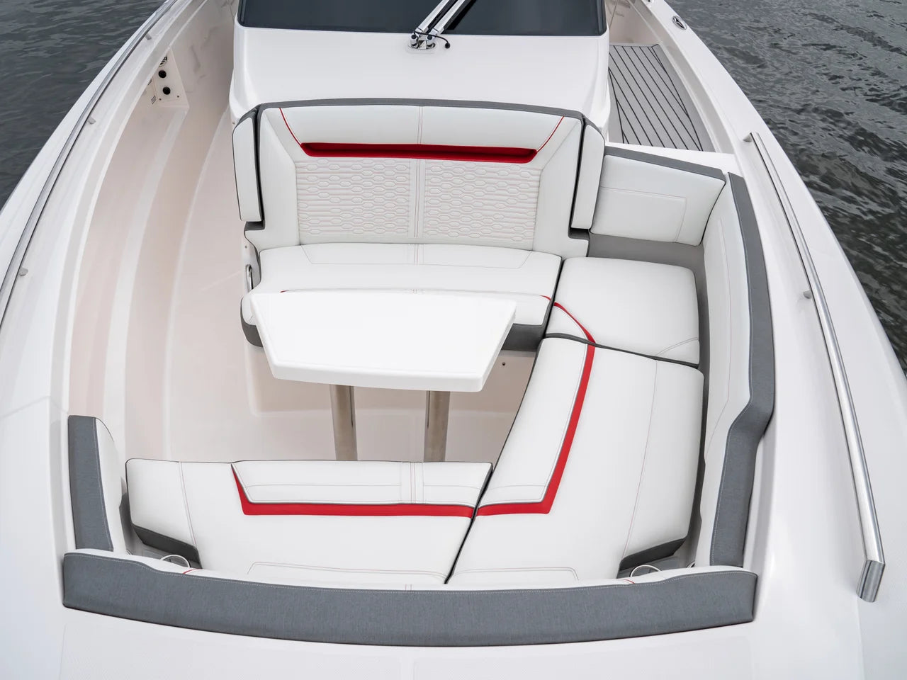 2026 Tiara Yachts 34 LS 34.0 feet, Inuvik, Northwest Territories #4