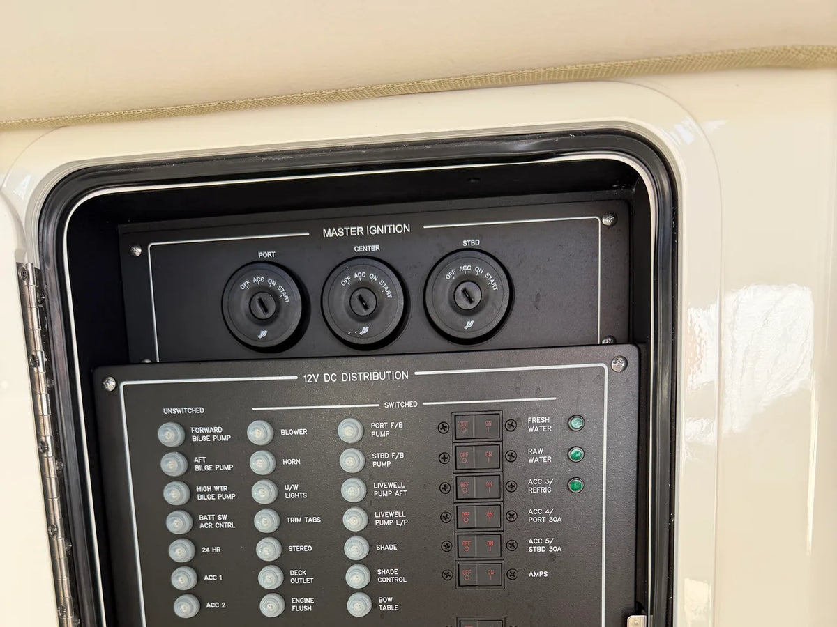 2023 Boston Whaler 350 REALM 35.0 feet, Fort Myers, FL #20
