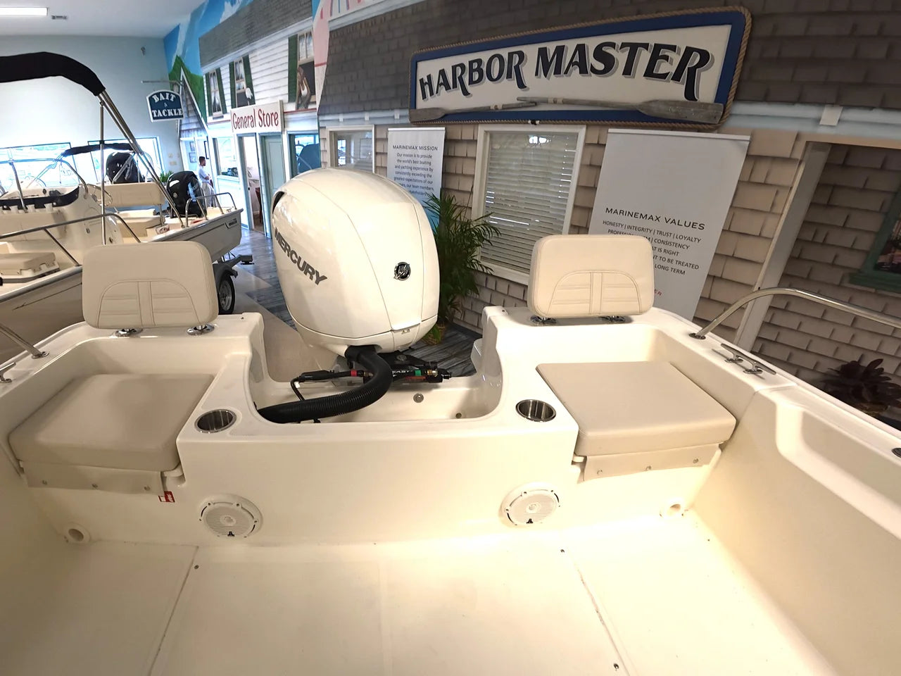 2026 Boston Whaler 190 Montauk 19.0 feet, Ocean View, NJ #5