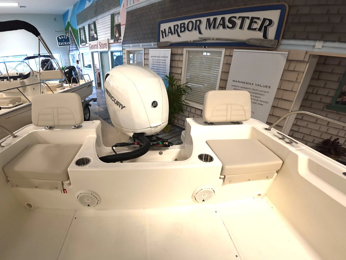 2026 Boston Whaler 190 Montauk 19.0 feet, Ocean View, NJ #5