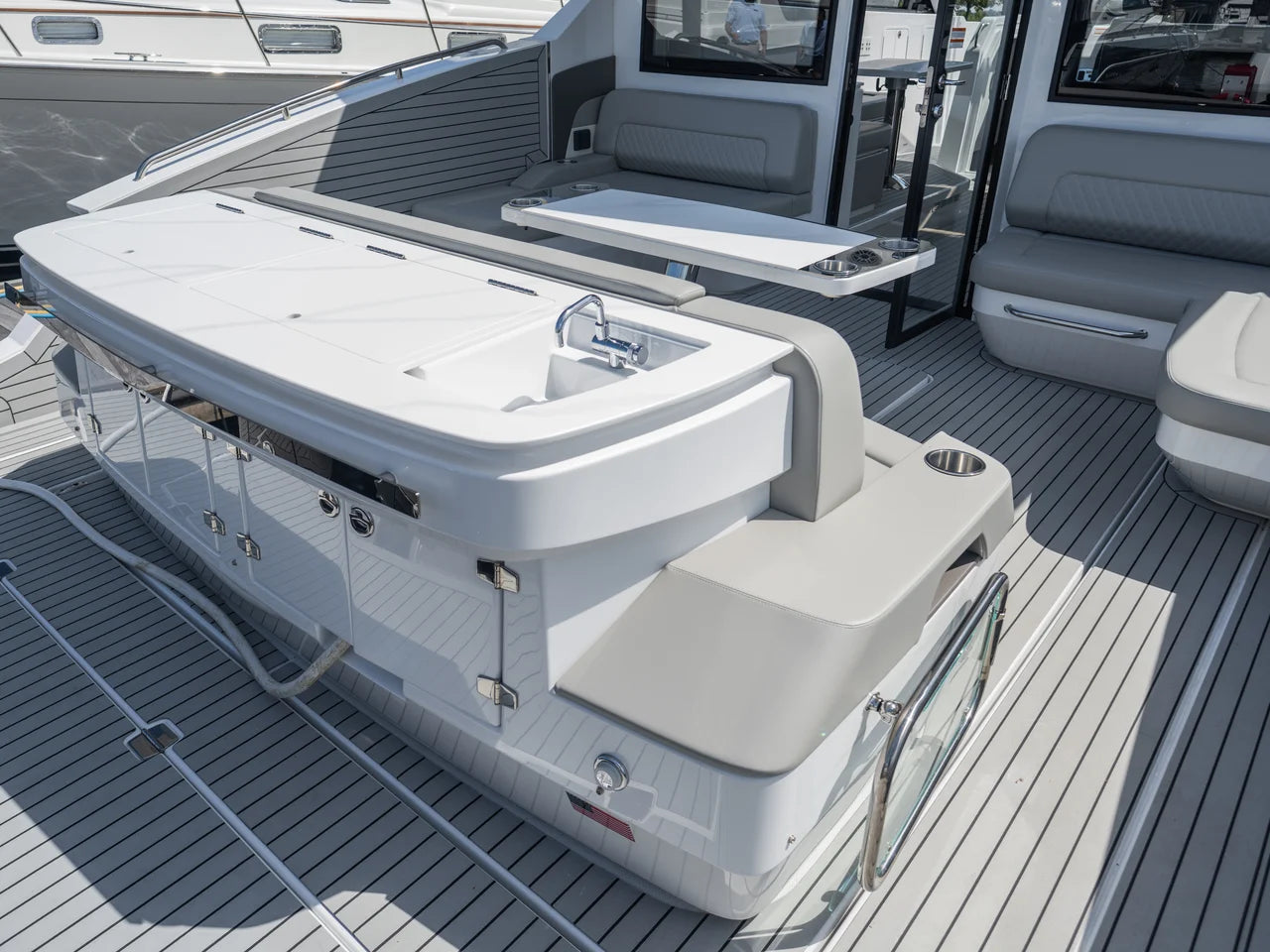 2026 Cruisers Yachts 50GLS OB 50.0 feet, Grasonville, MD #21