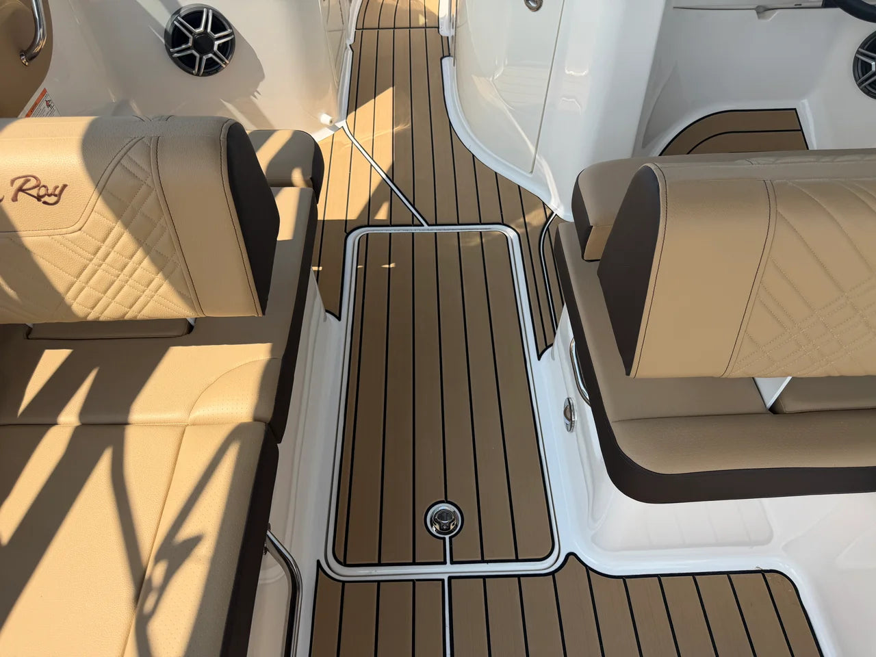 2026 Sea Ray SDX 250 Outboard 25.0 feet, Osage Beach, Missouri #51