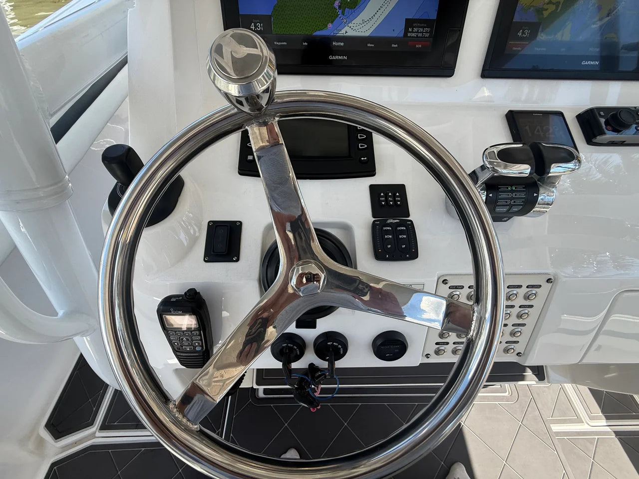 2018 Intrepid 375 CC 37.0 feet, Fort Myers, FL #31