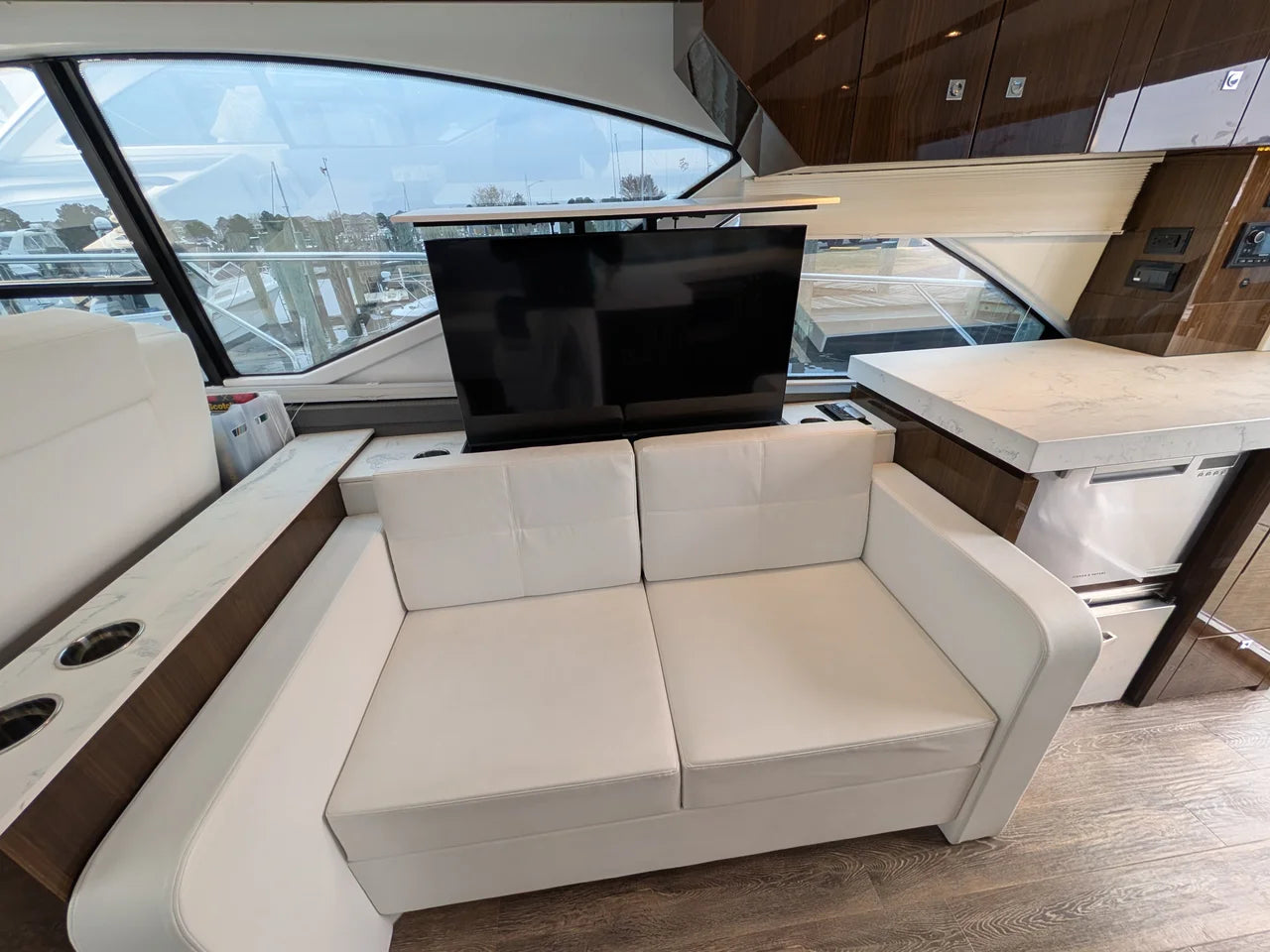 2022 Cruisers Yachts 54 Cantius 54.0 feet, Grasonville, MD #8