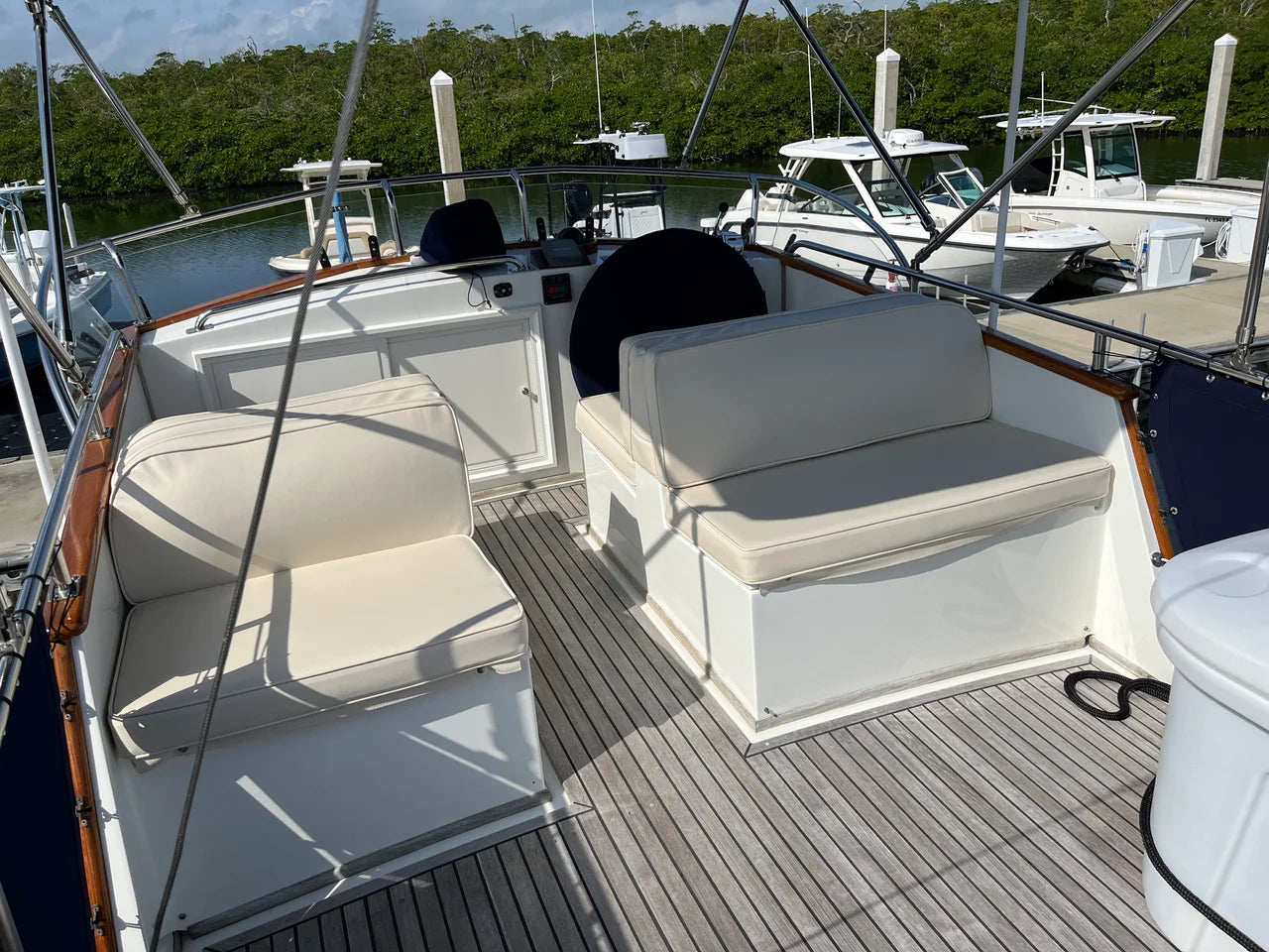 1990 Grand Banks 32 SEDAN 31.0 feet, Key Largo, Florida #17