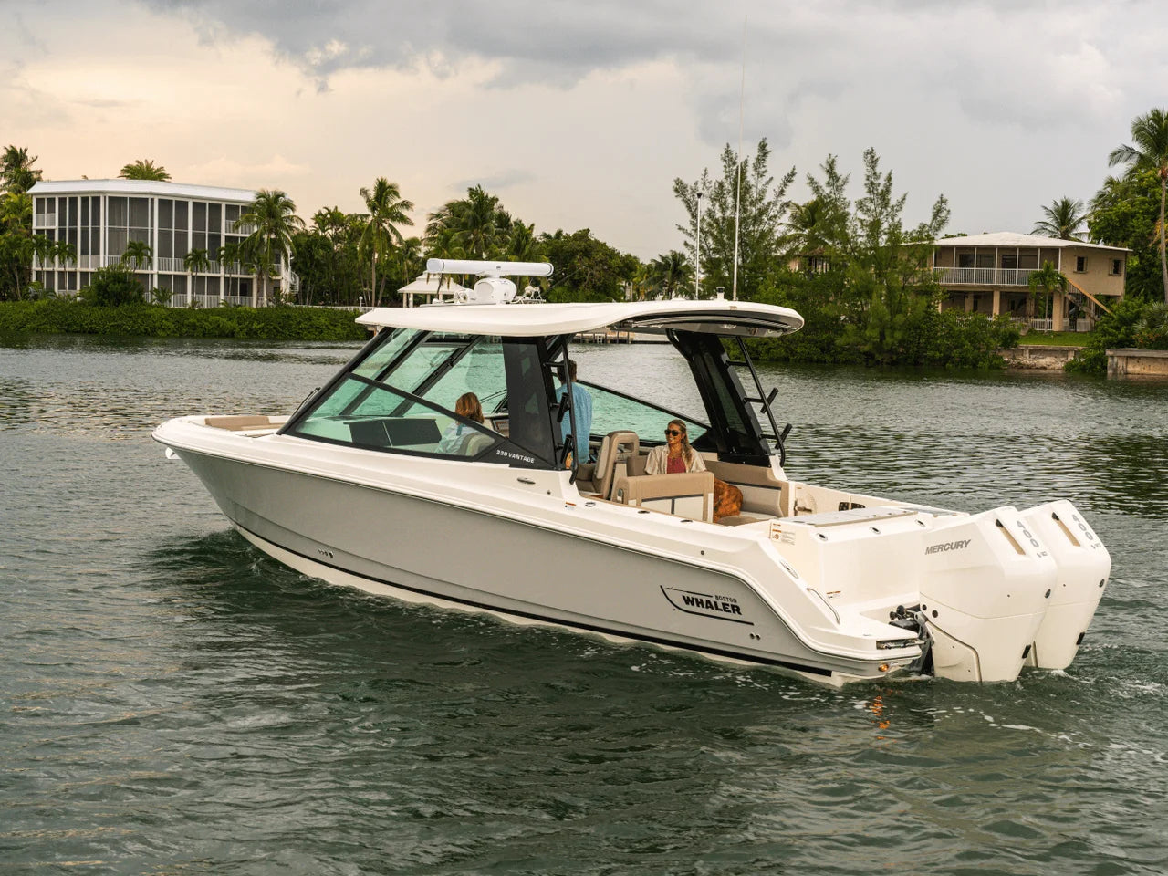 2027 Boston Whaler 330 Vantage 33.0 feet, Sarasota, Florida #6