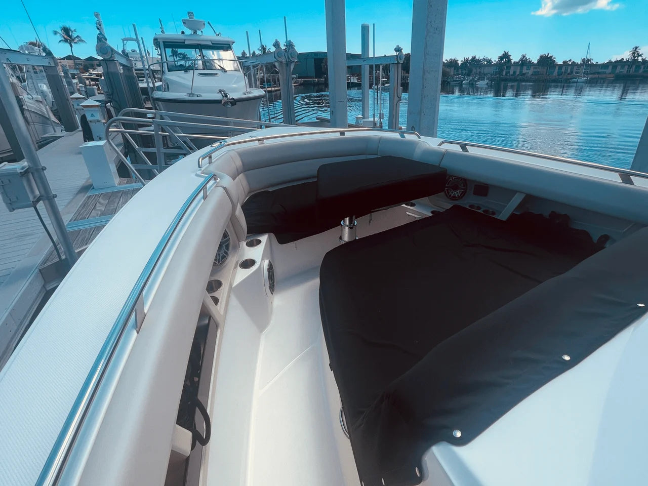 2023 Boston Whaler 350 REALM 35.0 feet, Stuart, FL #7