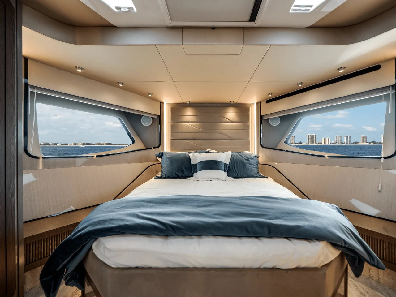 2026 Cruisers Yachts 57 FLY 57.0 feet, Jupiter, Florida #27