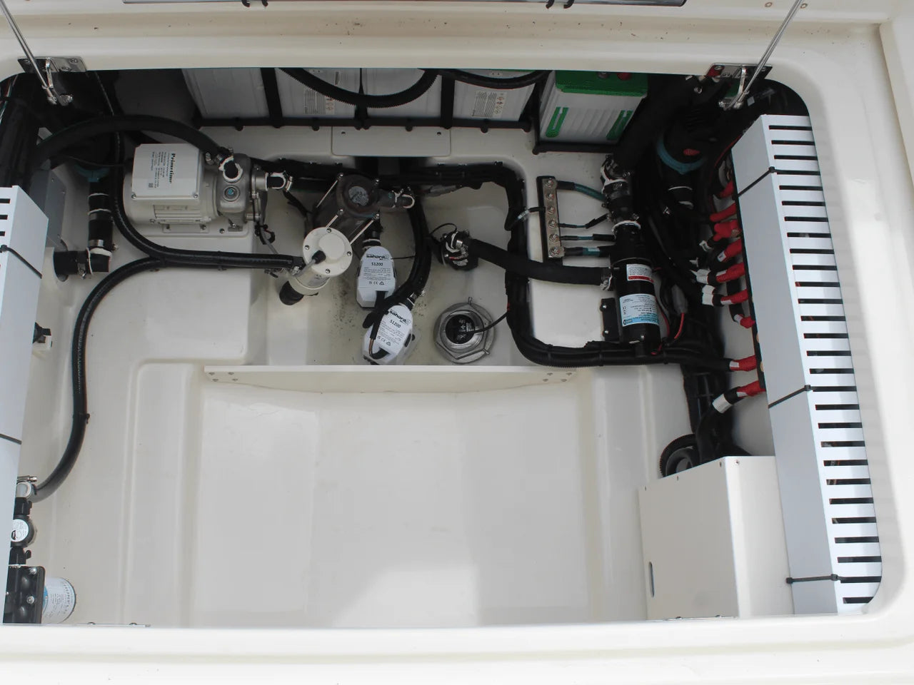 2026 Boston Whaler 330 Vantage 33.0 feet, Wrightsville Beach, North Carolina #26