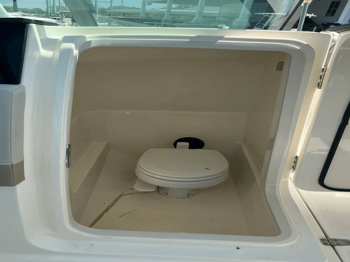 2022 Boston Whaler 240 VANTAGE 24.0 feet, Charleston, SC #15