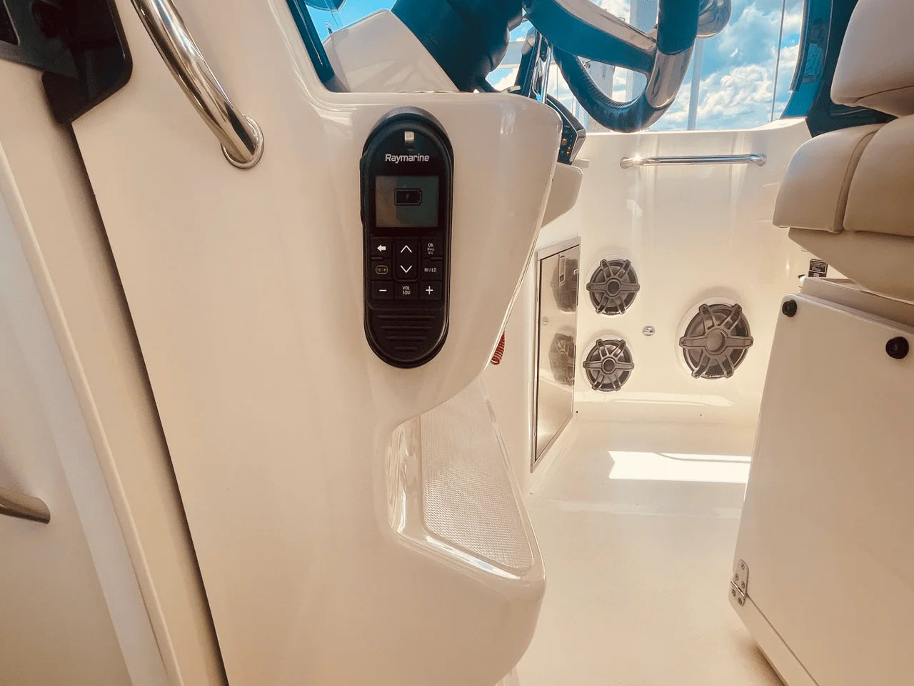 2023 Boston Whaler 350 REALM 35.0 feet, Stuart, FL #29