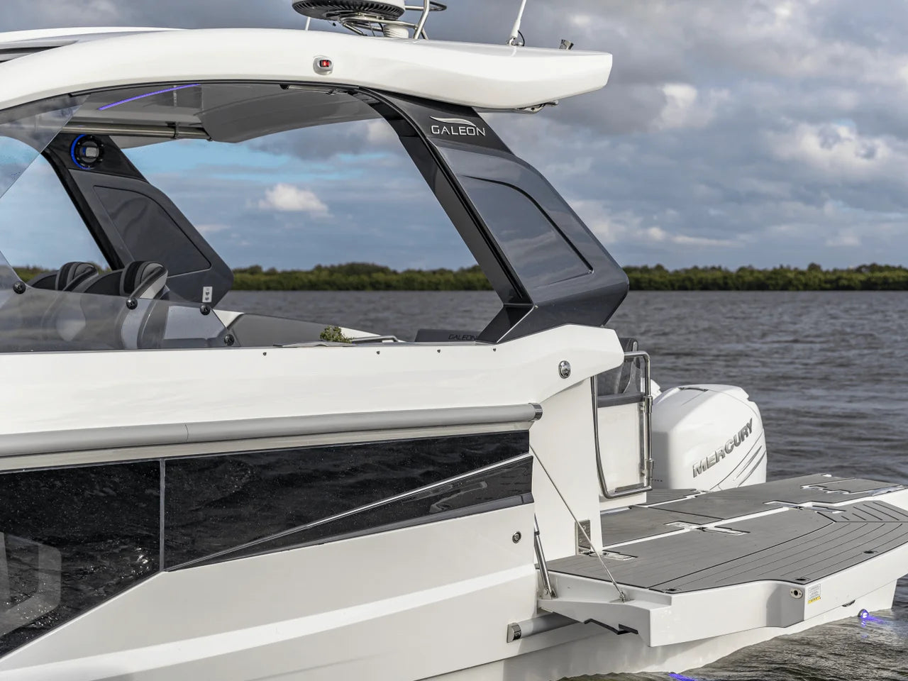 2026 Galeon 335 GTO 33.0 feet, Inuvik, Northwest Territories #105