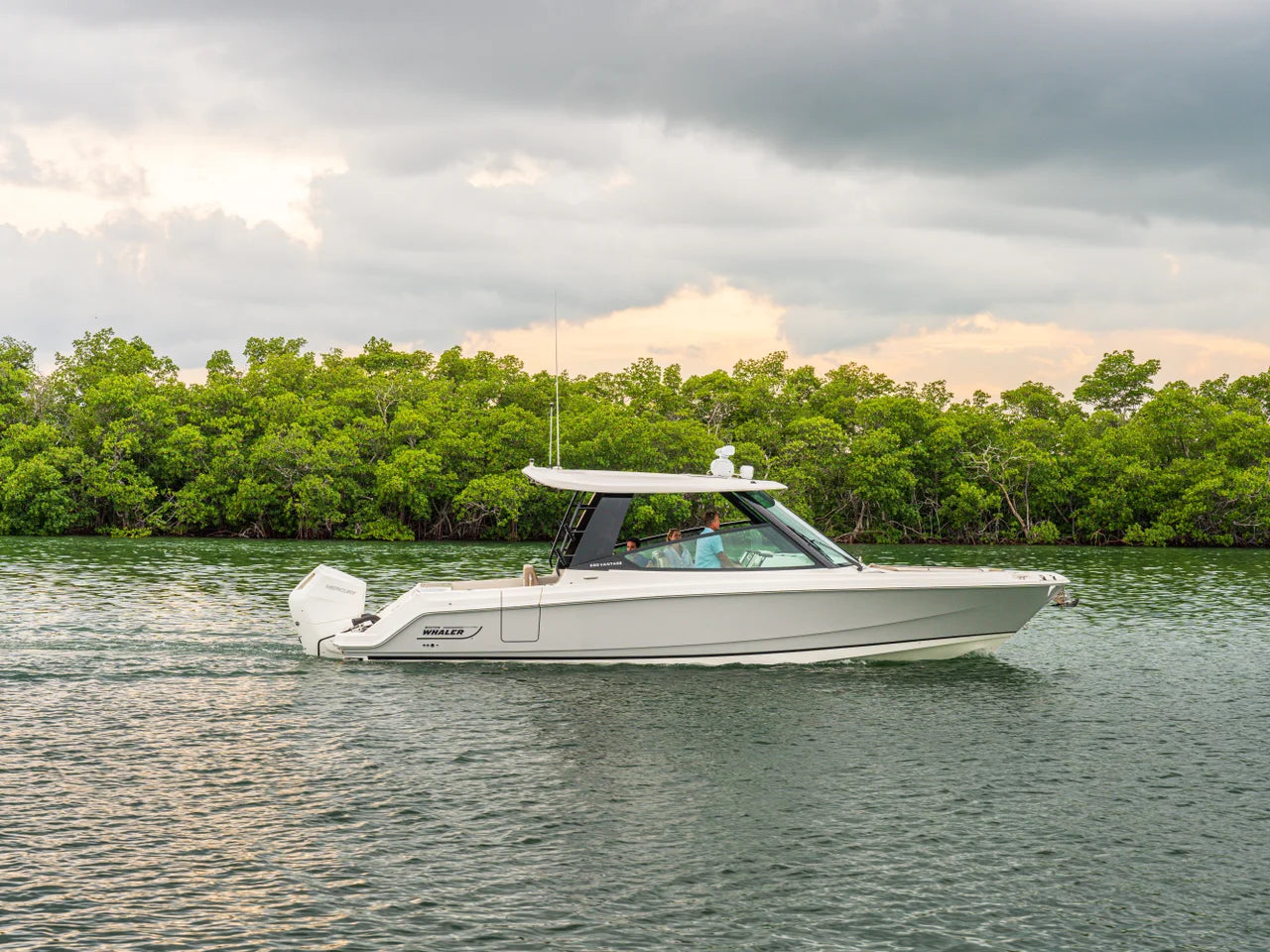 2027 Boston Whaler 330 Vantage 33.0 feet, Stuart, Florida #5