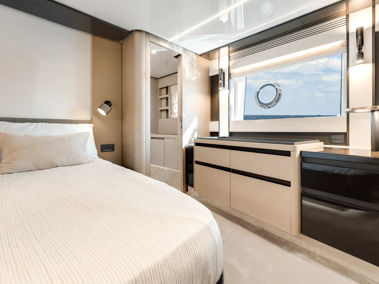 2024 Azimut S8 80.0 feet, Miami, FL #43