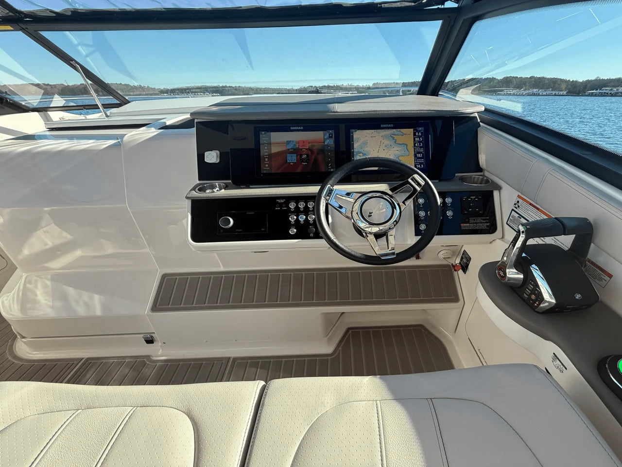 2023 Sea Ray 320 SUNDANCER 32.0 feet, Cumming, GA #54