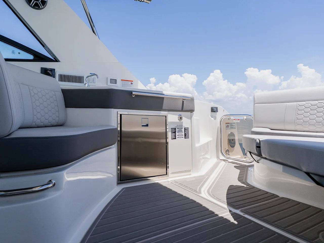 2027 Sea Ray Sundancer 320 Outboard 32.0 feet, Clearwater, Florida #31