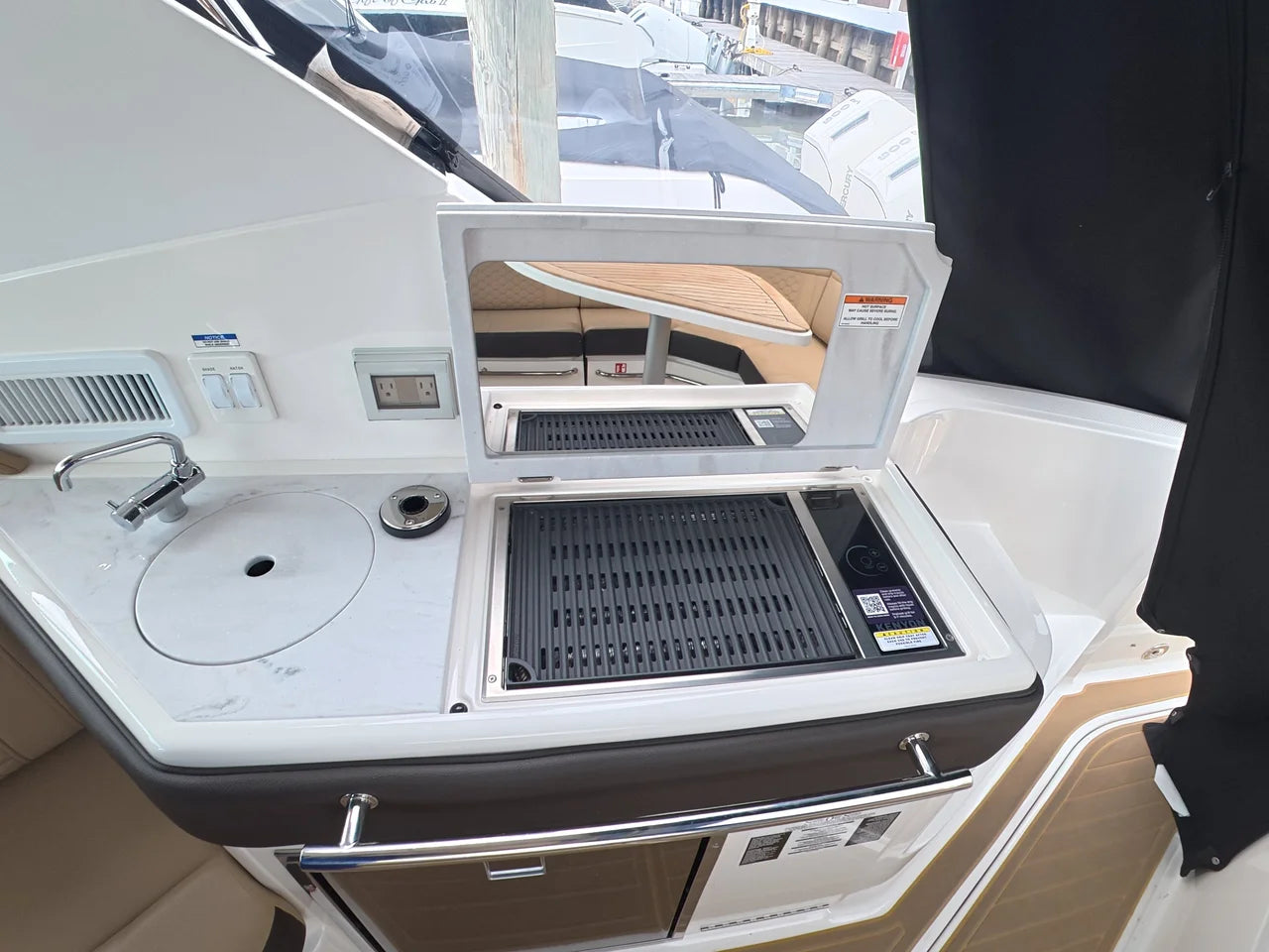 2025 Sea Ray Sundancer 320 Outboard 32.0 feet, Clearwater, Florida #14