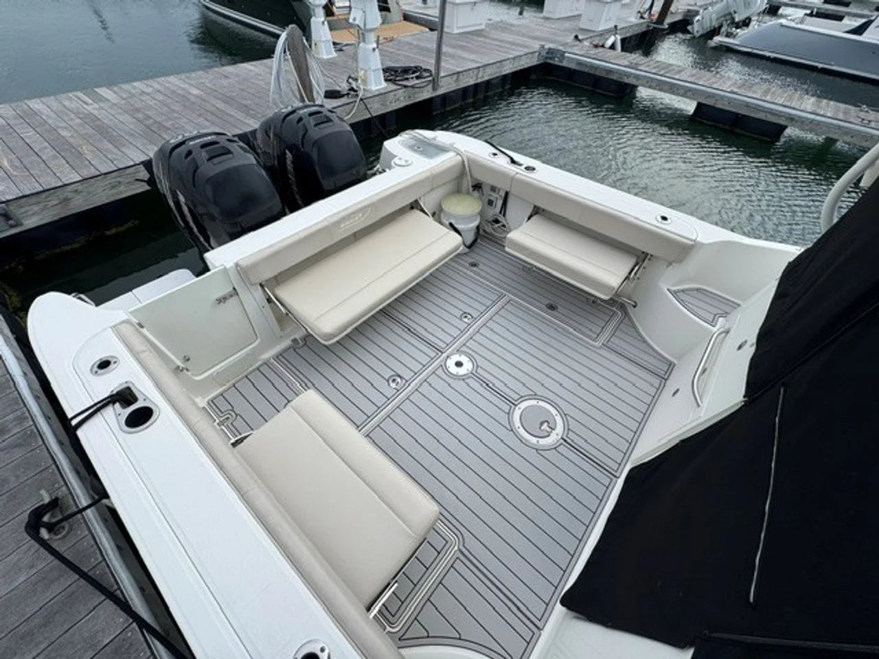 2016 Boston Whaler 315 CONQUEST 31.0 feet, Quincy, MA #6